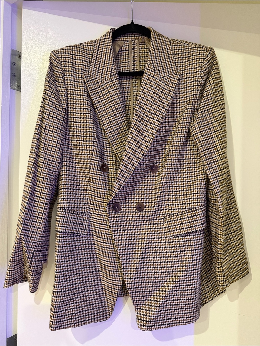 Massimo Dutti Double-Breasted Houndstooth Blazer in Tan & Black
